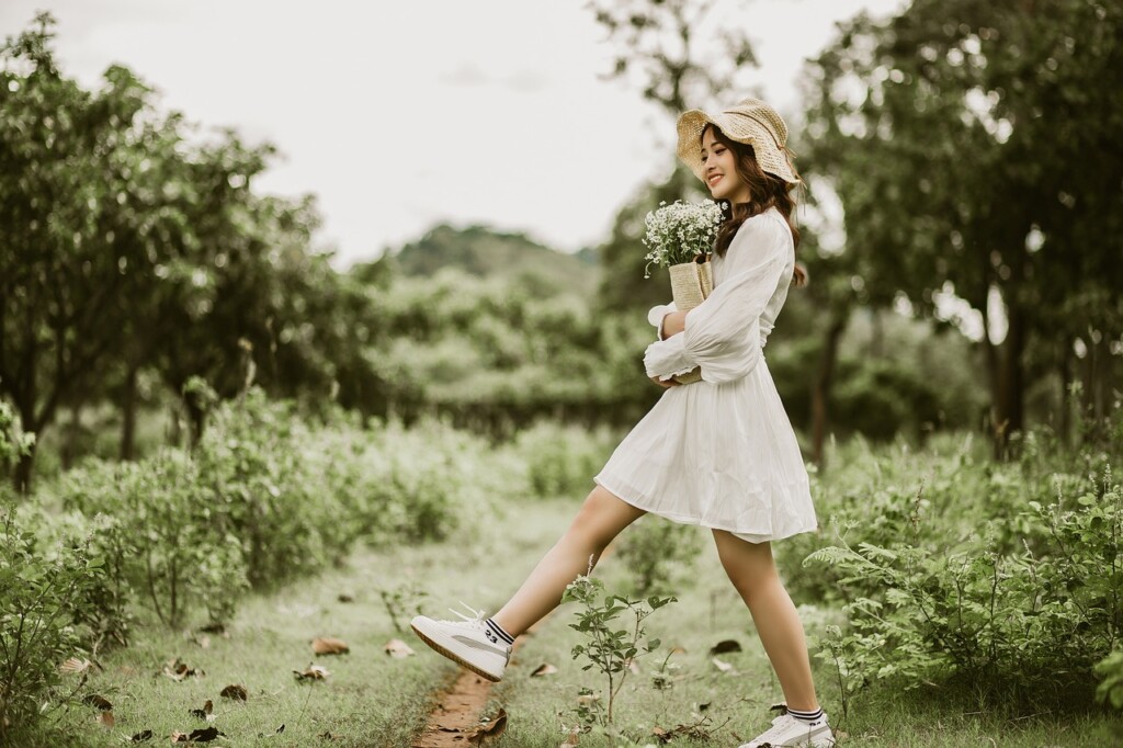 girl, fashion, flowers